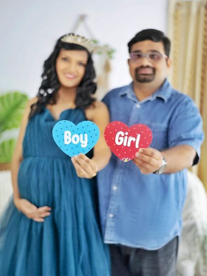 Lens And Stories - Maternity Photography Fun Announcements & Cherished Props photo 5