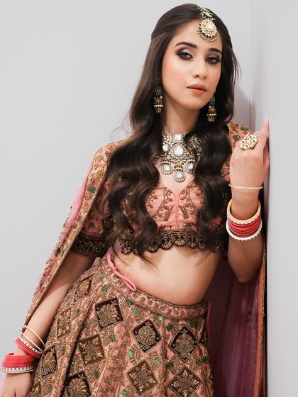 A full view of the live demonstration stage. My students get opportunities to see and learn from the best in the business in a real-world setting.