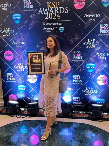 So proud to hold this award. This recognition is a reflection of the love and support from every single family I've had the pleasure of photographing.