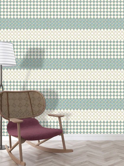 A geometric stripe pattern combining different textures and colors. This design offers a modern and playful alternative to traditional stripes, adding visual interest to the wall.