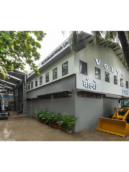 The completed exterior of a 10,000 sq ft industrial facility for Volvo in Nagpur. This project shows how our design principles can be applied to large-scale commercial architecture, creating functional, well-lit, and efficient workspaces that are integrated with their environment.