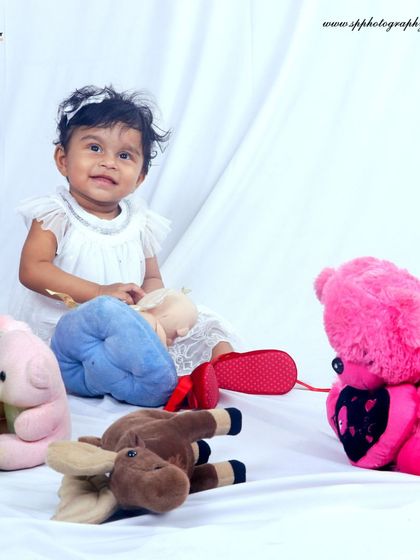 SP Photography Studio - Family & Portrait Photography Newborn & Baby Portraits: First Precious Moments photo 6