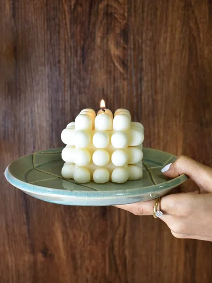 We love creating candles that are both a scent experience and a piece of art. This bubble candle, made from natural soy wax, adds a modern, aesthetic touch to any room.