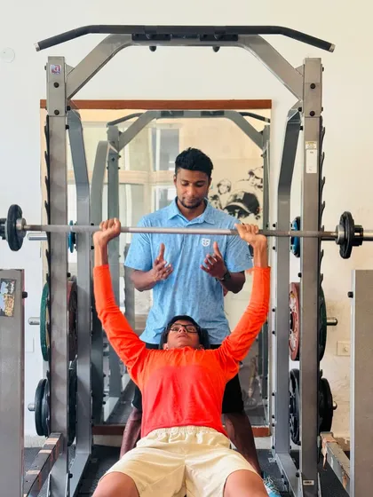 In the gym, our athletes work on golf-specific strength. Whether it's a bench press, a group discussion with a trainer, or single-leg exercises for stability, every movement has a purpose.