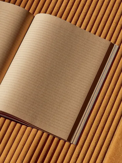 Turning walls into serene, sculpted masterpieces. This close-up shows the fine, ribbed texture of our "Colonne" wallcovering, where light and shadow converge to create a beautiful, linear pattern.