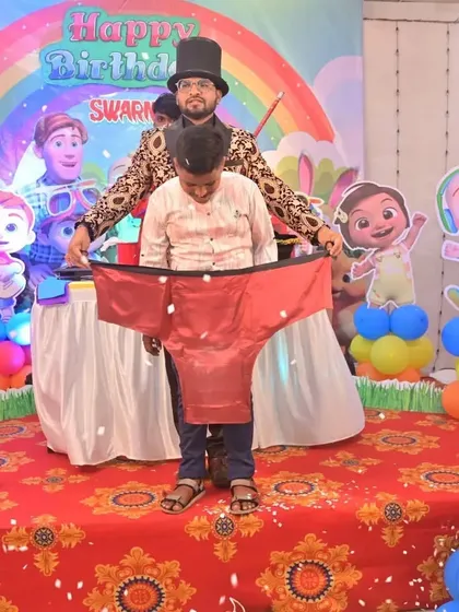 This comedy magic routine with a young volunteer is a highlight of my birthday shows. The giant underwear trick guarantees giggles and makes for great photos.