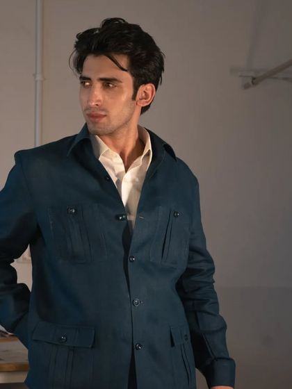 Dive into the wild in style with our safari-inspired overshirt, a versatile piece for the modern adventurer.