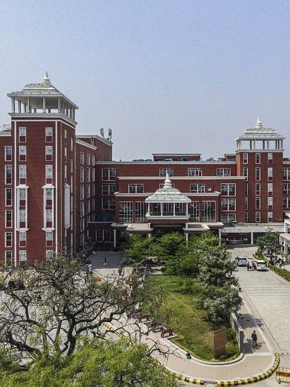 Edifice Consultants - Healthcare Facility Design Large-Scale Multi-Specialty Hospitals photo 11