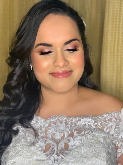 Classic Bridal Looks photo 39