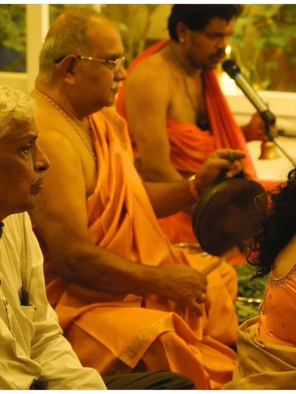 Aikia Yogashala - Spiritual Programs & Retreats Festival & Community Celebrations photo 12