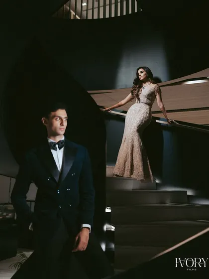 This is where fashion meets romance. We direct our couples to create editorial portraits that are timeless and artistic, using dramatic lighting and architectural lines to craft an image that feels like it's straight from a magazine.