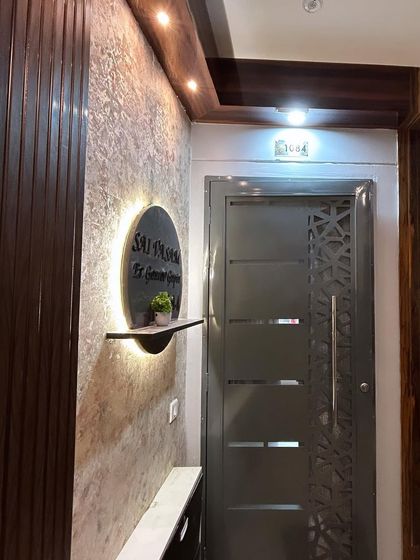 Detailed Craftsmanship & Features photo 12