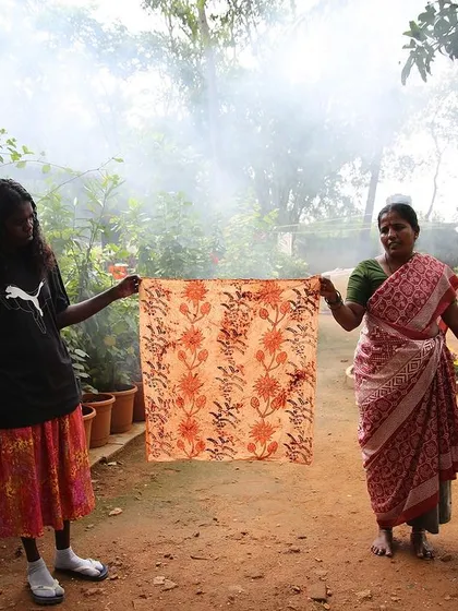 We had an incredible week hosting the artists from Bábbarra Women's Centre. We learned so much from each other, sharing techniques in printing and dyeing, and creating beautiful textiles together.