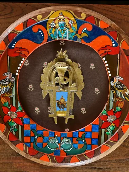 A full view of the hand-painted Ketu frame. The artwork incorporates symbols like the flag, the vulture, and multi-colored geometry, all associated with this planet that rules endings and spiritual liberation.