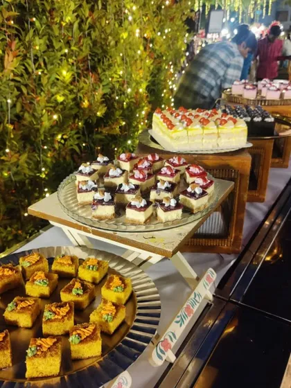 End your event on a sweet note with our delightful dessert counters. This spread features an assortment of bite-sized pastries, cakes, and cheesecakes, beautifully arranged to tempt your guests. We can create custom dessert menus for any occasion.