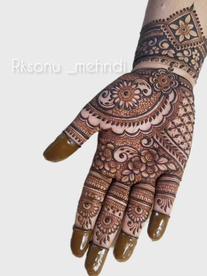 Sonu - Bridal & Wedding Mehndi Intricate Bridal Designs photo 58