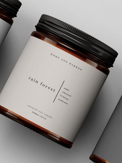 A clean, minimalist look for a modern brand. These amber jars with simple, elegant labels show the versatility of our white-label service.