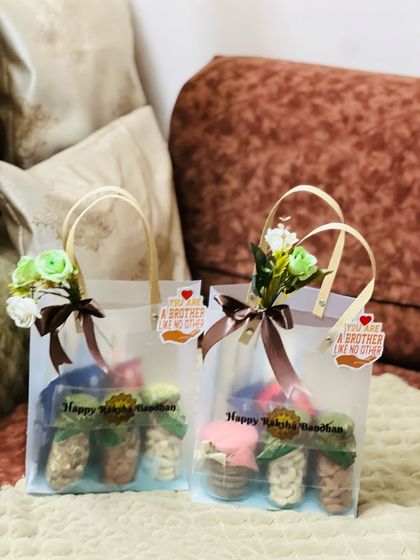 Gift Hamper - Personalized Gift Hampers Rakhi Celebrations photo 79