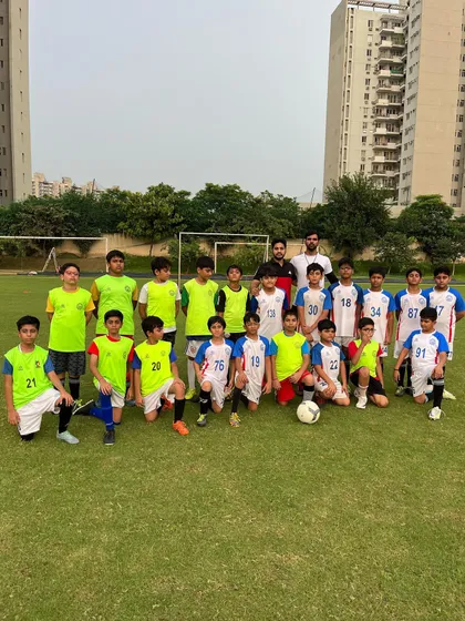 Celebrating a 3-1 victory for our Under-11 team in a friendly match against Sweven Football Academy. Moments like these are a testament to the team's hard work, spirit, and the skills they develop with us.