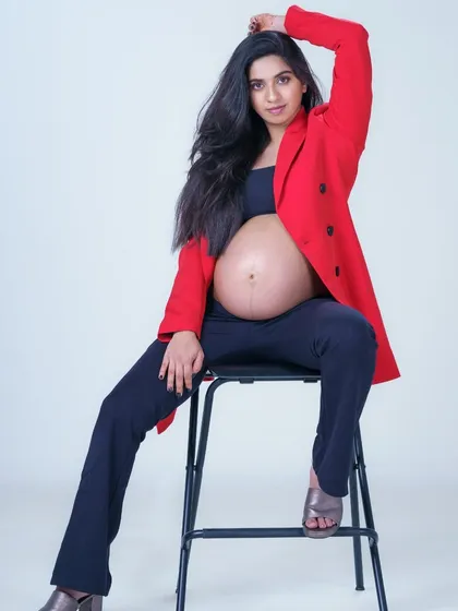 Embracing the journey, one trimester at a time. I believe in celebrating the pregnant body and all its power. My pre-natal programs are designed not just to prepare you for birth, but to help you feel confident and connected to your body throughout your pregnancy.
