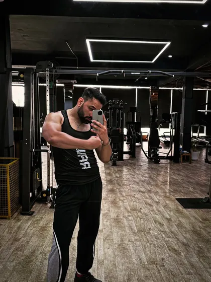 The comeback is always stronger than the setback. A quick progress check in the gym, focusing on bicep development and overall muscle definition.