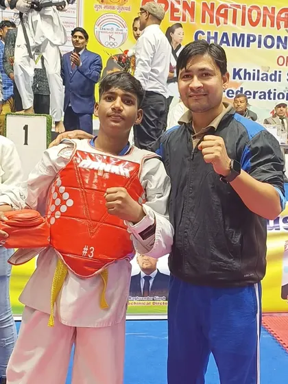 This young fighter is ready to give his best in the competition.