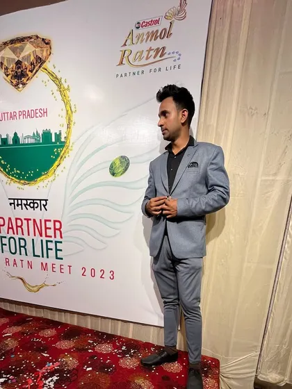 A pre-show photo from the Castrol "Anmol Ratn" meet, a corporate show in Uttar Pradesh.