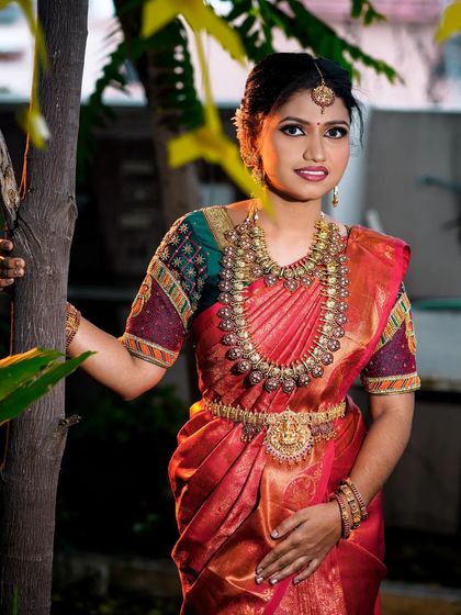 Inisha Rental Dress - Bridal & Occasion Jewellery Rental Grand Bridal Sets: Temple & Kemp Jewellery photo 24