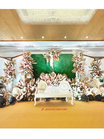Another angle of the beautiful rustic stage. The design is both sophisticated and warm, perfect for a couple looking for a unique and stylish engagement theme.