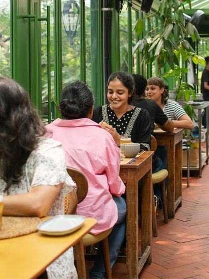 Guests enjoying the casual, soulful sandwiches during our sold-out Poee Sandwich Shop with Chef Rhea Aaron.