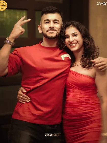 Posing with a guest at Watsons in Kochi. I love taking my sound to different cities and connecting with new crowds.