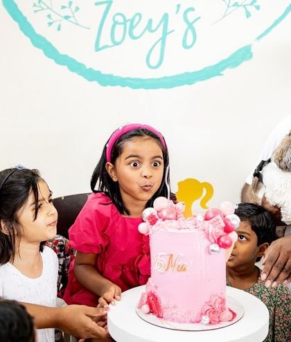 Cuddles & Giggles Photography - Family & Children Photography Birthday Parties & Cake Smashes photo 10