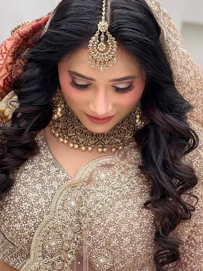 An outstanding engagement look for my bride from a village near Khair. Glamour is for everyone, everywhere.