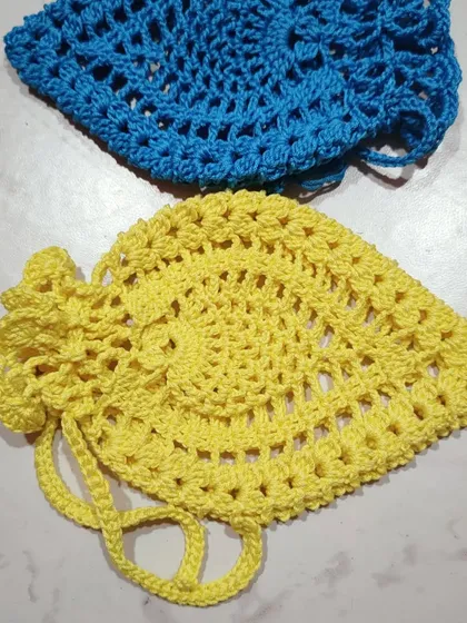 A close-up of the drawstring closure, which is easy to make and cinches the top of the pouch securely.