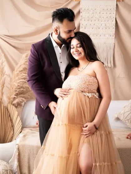 Abhinandan Photography - Maternity Photography Elegant Gown Portraits photo 12