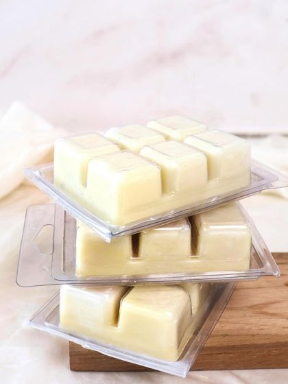 Flameless Fragrance: Wax Melts & Diffusers photo 39