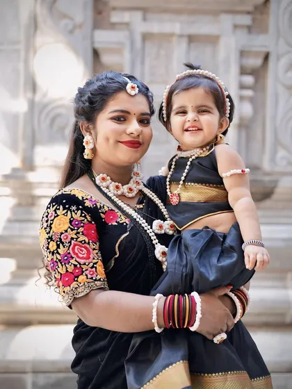 Sankranti is a special time, and I create matching 'halwyache dagine' or sugar bead jewellery for mothers and daughters. This set includes necklaces, headbands, and bracelets, allowing for beautiful coordinated photos during the festival.