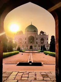 Heritage Walks & Historical Tours