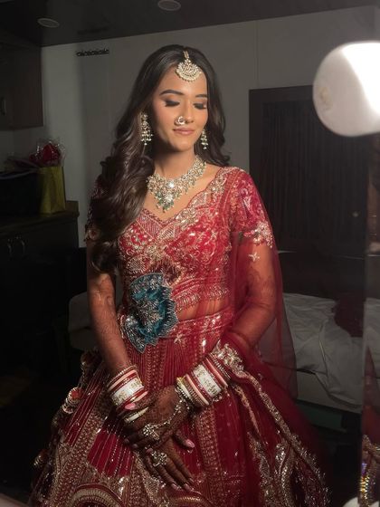 Timeless Wedding Day Looks photo 29