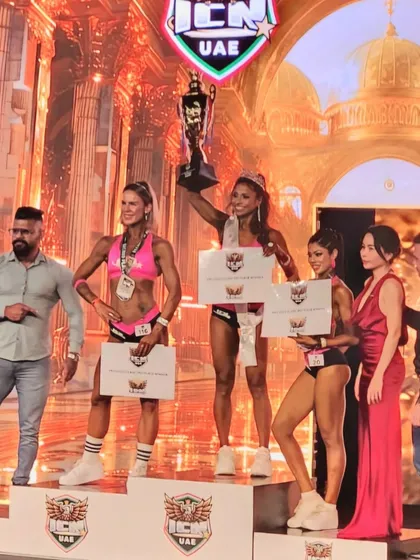 A huge win for my client at the ICN Dubai International. She took home the Pro Debut trophy and three gold medals. This is the result of a holistic, long-term coaching approach that covers everything from training and nutrition to posing and mental strength.