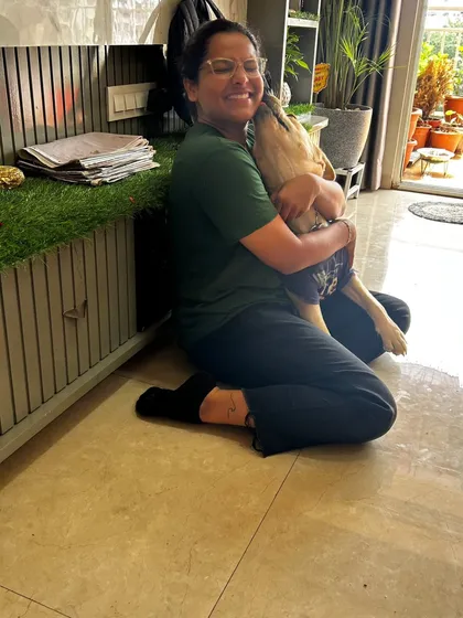 Sometimes, all a pet needs is a reassuring hug. I adapt my care to each animal's personality. If they love cuddles, I am more than happy to provide them. These quiet moments of connection are what make in-home pet sitting so special and comforting for your pet.