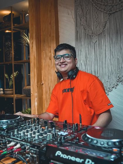 High-Energy Club Nights photo 33