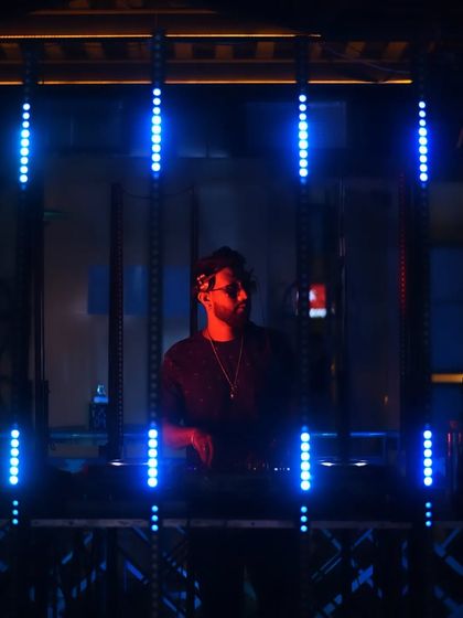 A duplicate of the focused shot framed by blue lights.