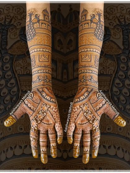 Intricate Bridal Mehndi photo 21