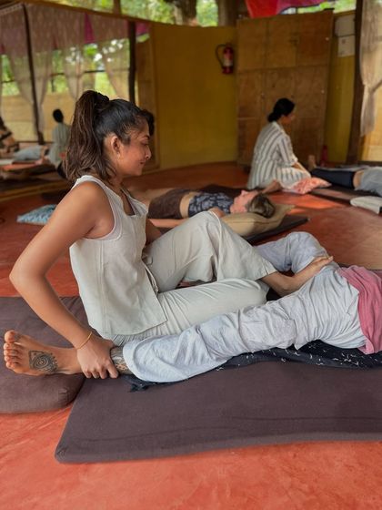 Ashrita - Wellness Retreats Healing Touch: Bodywork & Stretch Therapy photo 7
