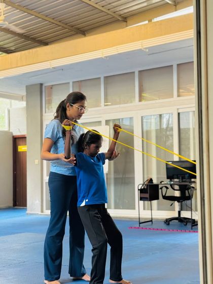 Rashmi Attarde, our Sports Physiotherapist, brings both skill and light. She is the bridge between training and nutrition, supporting every athlete with empathy, heart, and a solution-oriented mindset.