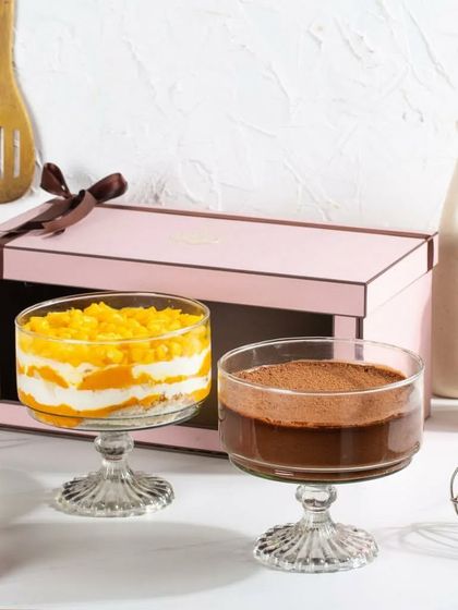Can't decide between fruit and chocolate? My twin gift set with Mango Cream Cheese Trifle and Dark Chocolate Mousse is the perfect solution.