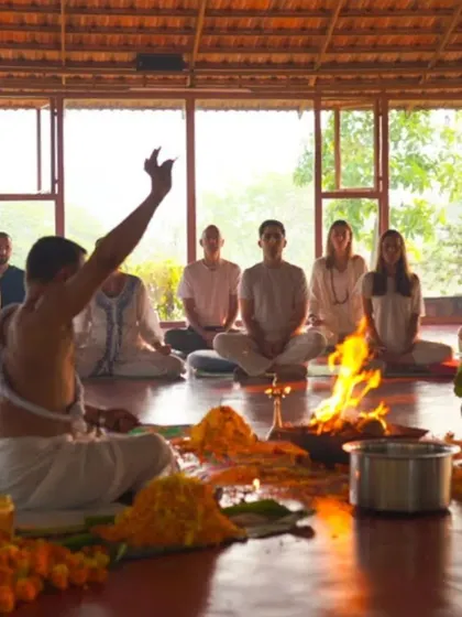 We honor new beginnings with a traditional Puja, a fire ceremony to invoke blessings and purify the space. This sacred ritual is a powerful way to set intentions and connect with the spiritual heart of the ashram.