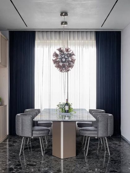 A Wedged Haus: An Interplay of Angles photo 9