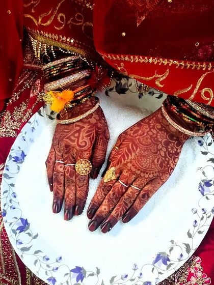 Henna by Arsh - Bridal Mehendi The Beautiful Burgundy Stain photo 17